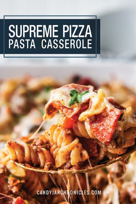 Supreme Pizza Pasta, Pizza Pasta Casserole, Quick Casseroles, Pizza Pasta Bake, Pasta Ideas, Supreme Pizza, Classic Pizza, Skillet Recipes, Pizza Flavors