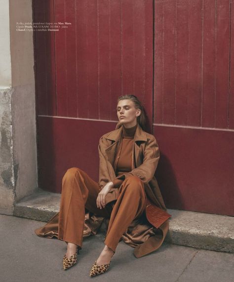 Madison Headrick Harper’s Bazaar Serbia 2019 Cover Fashion Editorial Fashion Style Photoshoot, Fall Fashion Editorial Photography, Fashion Shoot Poses, Fall Editorial Photoshoot, Editorial Street Photography, Fall Fashion Photoshoot, City Editorial Photoshoot, Fall Campaign Editorial, Streetwear Editorial Photography