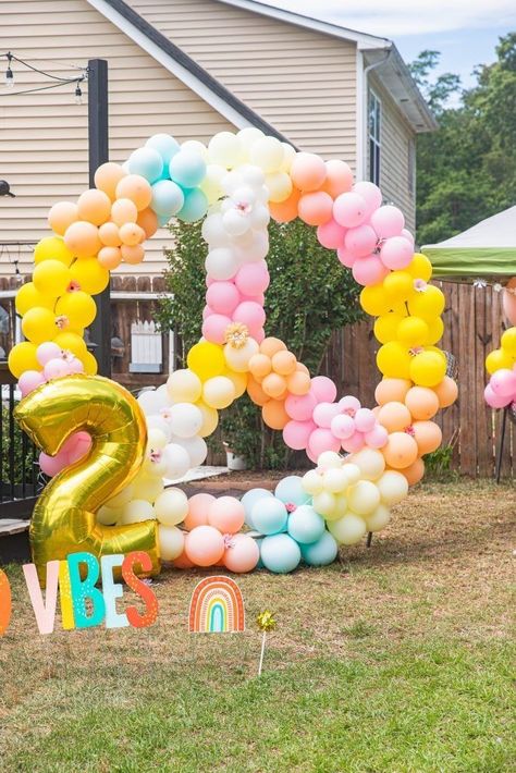 How To Make A Peace Sign Balloon Arch, Peace Out Party Ideas, Two Groovy Birthday Backdrop, Peace Sign Birthday Party Ideas, Peace Sign Balloon Arch Diy, Two Groovy Diy Decor, Peace Balloon Arch, Groovy Second Birthday, Peace Out Birthday Party