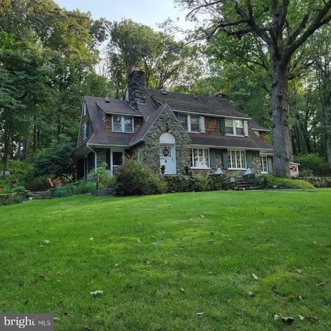 1930 Cape Cod house in Cascade, Maryland - $439k | Old Houses USA