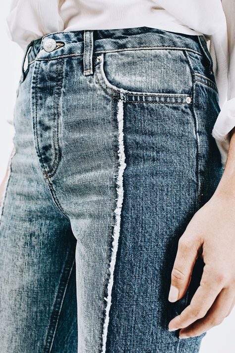 p i n t e r e s t || sarahesilvester Re Done, Moda Jeans, Denim Details, Mode Inspo, Inspiration Mode, Mode Inspiration, Shibori, Jeans Shorts, Look Fashion