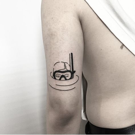 Scuba diver tattoo on the back of the left upper arm Diver Tattoo Ideas, Scuba Diver Tattoo, Damask Tattoo, Scuba Tattoo, Tattoo Ideas Minimalist, Scuba Diving Tattoo, Diver Tattoo, Tattoo On The Back, Black And Grey Tattoos For Men