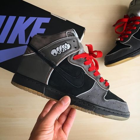 Nike Sb High, Nike Sb Shoes, Sb Dunks, Dr Doom, Streetwear Outfit Ideas, Nike Air Jordan Shoes, Fits Aesthetic, Shoes Sneakers Jordans, Mf Doom