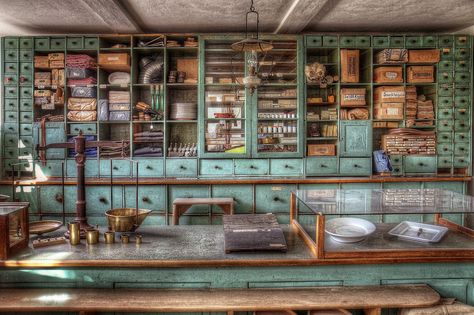 A Very Old Store by Dirk Seifert on 500px Old General Stores, Apothecary Decor, Country Stores, Decoration Restaurant, Old Country Stores, Bar Interior, Country Store, Store Displays, Store Interior