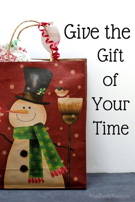 *Give the Gift of Your Time*  Need a last minute Christmas gift? Give a gift that is more precious than anything else. Give of your time. I've included some free printable gift coupons too. Gift Of Time Ideas, Thrifty Christmas, The Gift Of Time, Christmas Tips, Free Printable Gifts, Christmas Craft Projects, Last Minute Christmas Gifts, Festive Crafts, Christmas Gift List