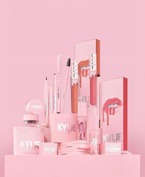 Science Skincare, Trajes Kylie Jenner, Kylie Makeup, Beauty Calendar, Kylie Cosmetic, Cosmetics Photography, Elf Cosmetics, King Kylie, Lip Kit