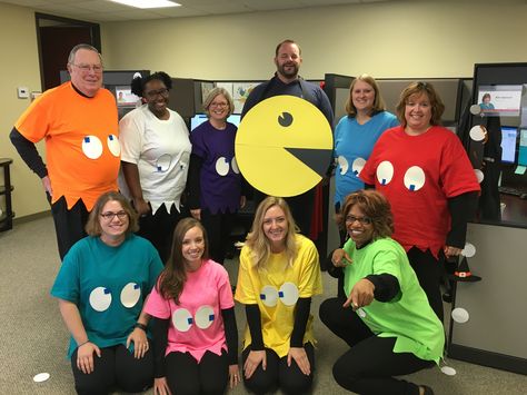 Creative Halloween costume for the office | Pac-Man Office Coworker Halloween Costumes, Coworker Halloween Costumes, Office Group Halloween Costumes, 4 Group Halloween Costumes, Care Bears Halloween Costume, Halloween Dress Up Ideas, Office Halloween Costumes, Costumes For Work, Halloween Office Party