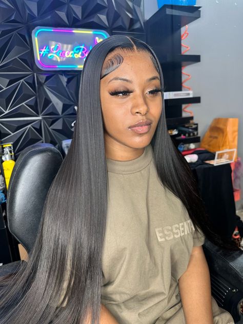 Black Middle Part Wig Straight, Wig No Edges, Baddie Wigs, Black Lace Wig, Black Hair Protective Styles, Middle Part Wig, Frontal Wig Hairstyles, Black Ponytail Hairstyles, Goddess Braids Hairstyles