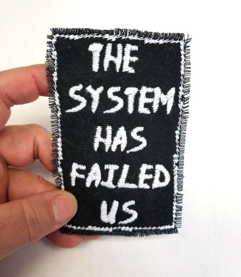 Patch Backpack, Punk Fashion Diy, Patch Pants, Punk Culture, Punk Pants, Punk Patches, Punk Pins, Crust Punk, Backpack Patches