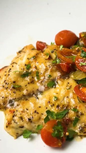 Baked Barramundi Recipes, Baramundi Dishes, Barramundi Fish Recipes, Barramundi Fish, Barramundi Recipes, Easy Mediterranean Diet, Fish Dinner Recipes, Easy Mediterranean Diet Recipes, Pescatarian Recipes