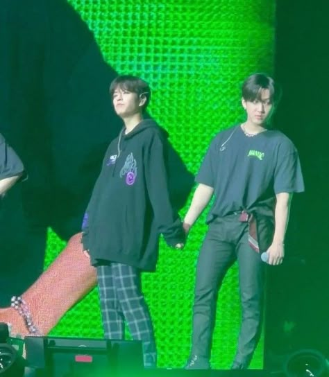 Seungmin And Changbin, Seungmin Changbin, Kids Groups, Savage Kids, Keep Calm And Love, Stray Kids Seungmin, Kim Seungmin, Homeless Children, World Domination