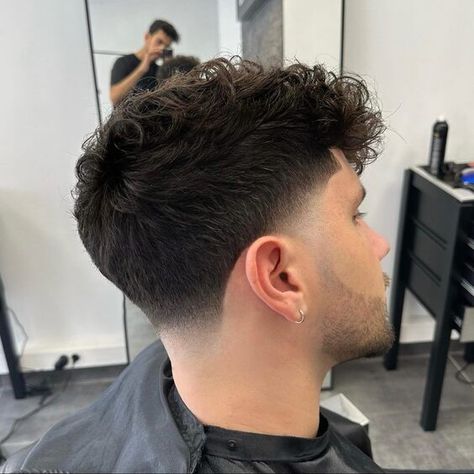 Top Taper Haircut Ideas for Men: Curly, Straight, and Wavy Styles for Every Hair Type Mens Taper Fade Haircut, Tapper Fade, Taper Haircut Men, Best Mens Haircuts, Taper Haircut, Taper Fade Short Hair, Braids With Fade, Haircut Ideas For Men, Taper Fade Curly Hair