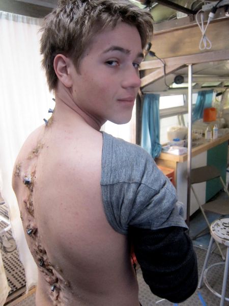 Connor Jessup - Falling Skies. The spikes in his back aren't real but they look it. So cool how skitters can speak through him! Connor Jessup, The Sky Is Falling, Falling Skies, Sky Tv, Boys Hair, Nerd Herd, Male Characters, Trust Issues, Tv Characters