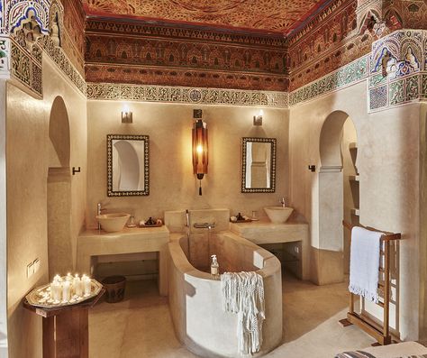 Best Riads In Marrakech, Riads In Marrakech, Moroccan Bath, Moroccan Bathroom, Moroccan Riad, Riad Marrakech, Romantic Room, Moroccan Homes, Elegant Hotel