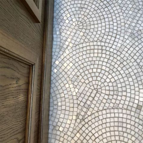 Mosaic Bathroom Floor, Scale Tile, Marble Mosaic Floor, Tiles Terrazzo, White Marble Mosaic, Turkish Marble, Mosaic Floor Tiles, Artisan Tile, Mosaic Bathroom Tile