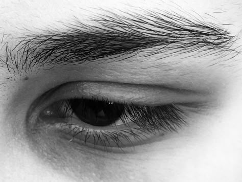 Eye Reference Photo, Eye Black And White, Sasuke Uchiha Naruto, Portrait Drawing Tips, Eye Reference, Black And White Photography Portraits, Portrait References, Architecture Drawing Sketchbooks, Expressions Photography