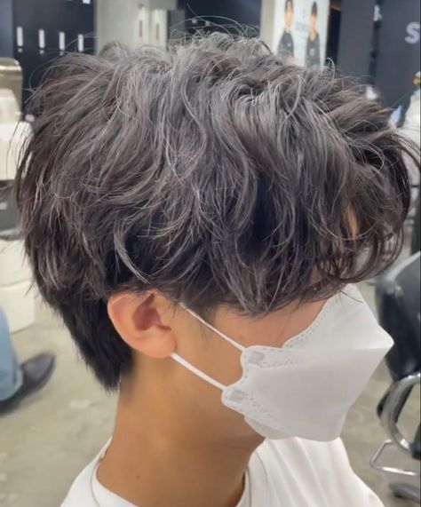 Soft Perm Short Hair Men, Ruffle Haircut, Korean Perm Mullet, Male Hairstyles Asian, Korean Perm Hairstyle Men, Loose Wavy Perm Men, Perm Mens Hair, Asian Perm Men, Korean Perm Men