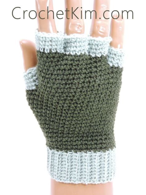 CrochetKim Free Crochet Pattern | Jersey Mitts Fingerless Mitts Gloves for Men @crochetkim Crochet Gloves Free Pattern, Crochet Fingerless Gloves Free Pattern, Crochet Mittens Pattern, Fingerless Gloves Crochet Pattern, Gloves Crochet, Crochet Men, Glove Pattern, Crochet Gloves Pattern, Gilet Crochet