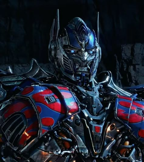 Knight Optimus Prime, Bayverse Optimus Prime, Optimus Prime Artwork, Transformers Optimus Prime Art, Transformers Live Action, Optimus Prime Wallpaper Transformers, Optimus Prime Art, Optimus Prime Wallpaper, Transformers The Last Knight