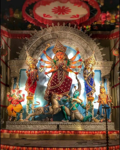 Maha Saptami, Durga Puja Kolkata, 3d Relief Art, God Venkateswara Images Hd Wallpaper, Hindu Worship, Ganpati Bappa Wallpapers, Durga Ji, Durga Picture, Jai Mata Di