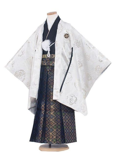 Yukata Male, Kimono Outfit Japanese, Japanese Kimono Male, Ancient China Clothing, Orientation Outfit, Men's Yukata, Pretty Kimonos, Kimono Traditional, Japanese Traditional Clothing