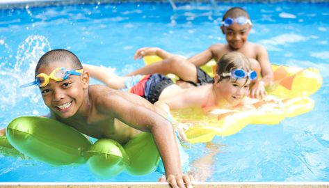 Swimming Program, Swimming Pool Games, Family Swimming, Cool Swimming Pools, Team Bonding, Pool Chlorine, Baby Pool, Challenging Games, Pool Games