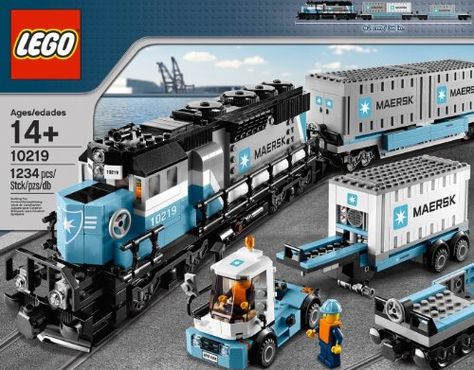 Train and Lego fans alike will love Lego's Maesrk Train Set 10219. Rated for individuals aged 14 and up. Lego City Train, Lego Creator Sets, Lego Train, Lego Trains, Train Sets, Building Instructions, Buy Lego, Lego Creator, Lego Group