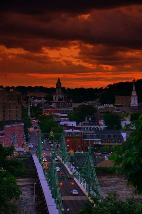 Easton, PA sunset. Easton Pennsylvania, Washington State Travel, My Kind Of Town, Lehigh Valley, Sunrise Sunset, Paris Skyline, Places Ive Been, New Jersey, Pennsylvania