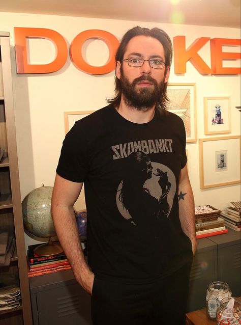 Martin Starr, Silicon Valley, Celebrity Crush, Mens Graphic, Mens Graphic Tshirt, Tv, Celebrities, Mens Tshirts, Mens Tops