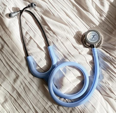 Sthetoscope Aesthetic, Blue Nurse Aesthetic, Littmann Stethoscope Aesthetic, Sthetoscope Medical, Litman Stethoscope, Carlisle Cullen Aesthetic, Stethoscope Aesthetic, Littman Stethoscope, Cullen Aesthetic