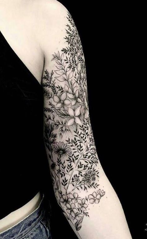 Botanisches Tattoo, Tattoo Fairy, Cat Tattoos, Floral Tattoo Sleeve, Geniale Tattoos, Tiny Tattoo, Botanical Tattoo, Best Sleeve Tattoos, Sleeve Tattoos For Women