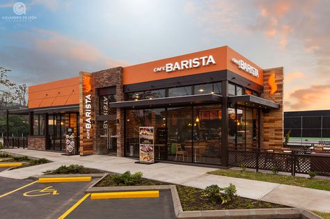 Cafe Barista Retail Store Architecture, Modern Restaurant Exterior Design, Restaurant Design Exterior Architecture, Restruant Designs Exterior, Restaurant Architecture Exterior, Supermarket Design Exterior, Street Cafe Design, Cafe Architecture Exterior, Restaurant Exterior Design Modern