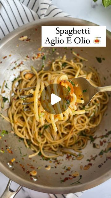 Guntas Sethi on Instagram: "✨Spaghetti Aglio Olio✨  Simple 4 ingredients & ready in 20 minutes? Such a winner!  Y’ll have been asking for this recipe forever and it’s so easy to make with just one secret to follow to get that flavour on point:  The key to creating a gorgeous, glossy, non-greasy sauce is to create an emulsion with the garlicky oil and that magical starchy pasta water.  I can’t wait to see your recreations so go try it out 🤤   . . . #recipereels #pastarecipe #aglioolio #italianrecipe #italiancooking #pastalovers" Agio Olio Pasta Recipe, Alio Olio Pasta Recipe, Pasta Olio Aglio, Spaghetti Olio Aglio, Aglio E Olio Recipes, Spaghetti Aglio Olio Recipe, Aglio Olio Recipe, Olive Oil Pasta Sauce, Aglio E Olio Recipe