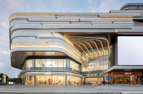 Shopping Mall Design, Mall Facade, Shopping Mall Architecture, Facade Architecture Design, Zhuhai, Mall Design, Glass Facades, Commercial Architecture, Facade Architecture