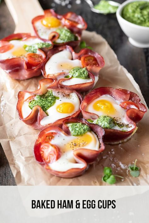 Ham And Egg Bites, Ham Egg Cups, Egg Muffin Cups, Pesto Eggs, Ham And Eggs, Deli Ham, Protein Packed Breakfast, Egg Muffins, Egg Bites