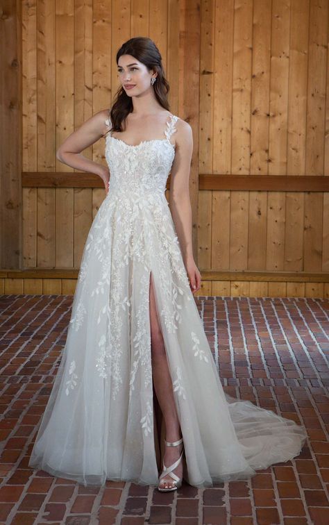 Romantic Lace A-Line Wedding Dress with Off-the-Shoulder Straps Essence Of Australia Wedding Dress, Oleg Cassini Wedding Dress, Essense Of Australia, Curvy Bride, Australia Wedding, Romantic Lace, Stunning Gowns, Perfect Wedding Dress, Wedding Dress Shopping