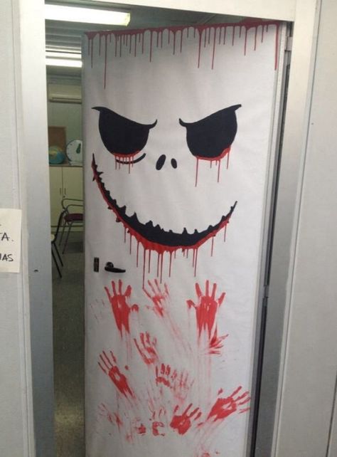 14 BEST Halloween Dorm Door Decorations That Are Spooktacular (2022) Deco Porte Halloween, Halloween Mural, Halloweenpyssel Barn, Halloween Door Decorations Classroom, Halloween Dorm, Porta Halloween, Diy Halloween Door Decorations, Halloween Door Decoration, Halloween Classroom Door