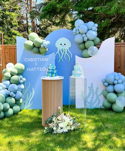 Under The Sea Birthday Party Decorations, Ocean Invitation, Sea Birthday Party Decorations, Ocean Birthday Cakes, Octonauts Party, Simple Backdrop, Ocean Baby Showers, Ocean Birthday Party, Ocean Birthday