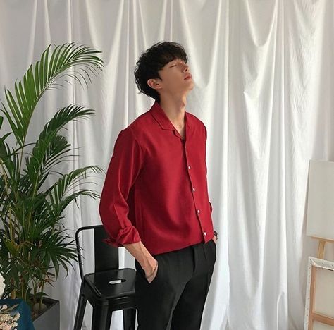 #korean #koreanulzzang #ulzzangboy Red Shirt Outfits, Red Black Outfit, Boy Ootd, Red And Black Outfits, Black Outfit Men, Shirt Outfit Men, Aesthetic Outfits Men, Maroon Shirts, Ulzzang Boy