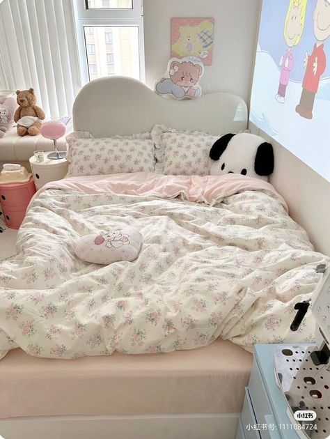 Light Pink Room Aesthetic, Pink Aesthetic Bedroom, Pretty Bed, Light Pink Aesthetic, Cute Bed, Cute Rooms, Pink Room Decor, Cute Bedroom Ideas, Cute Bedroom