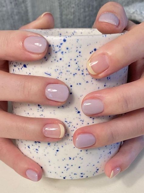 short hazy light purple nails with beige french tip accent Gel Nails Subtle, Nail Idea For Short Natural Nails, Spring Nails On Natural Nails, Purple Natural Nail Designs, Nail Designs No Acrylic, Natural Purple Nails, Light Purple Nails Short, Light Purple Nails, Pastel Nail Art