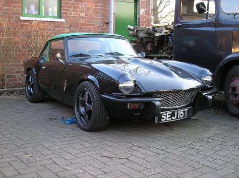 Triumph Spitfire Triumph Spitfire Modified, Osb Furniture, Triumph Gt6, Bmw 507, Triumph Tr3, Triumph Cars, Triumph Spitfire, Beach Cars, British Motors