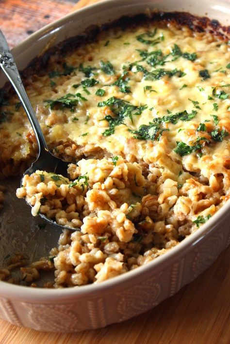 Farro and Onion Casserole Onion Bake, Farro Recipes, Onion Casserole, Coarse Salt, Vidalia Onions, Dinner Side Dishes, Gruyere Cheese, Best Side Dishes, Bay Leaves