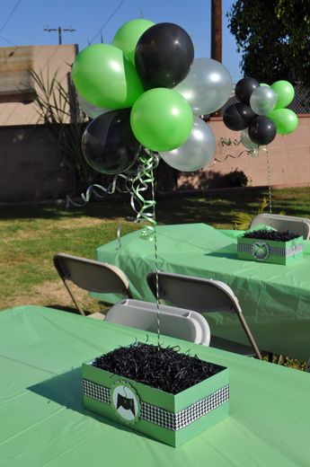 Xbox Party Ideas | ... of 11: XBox Theme / Birthday "Boys Birthday Party" | Catch My Party Halo Birthday Parties, Xbox Birthday Party, Halo Party, Xbox Party, Video Games Birthday Party, Video Games Birthday, Video Game Party, Minecraft Birthday Party, Minecraft Birthday