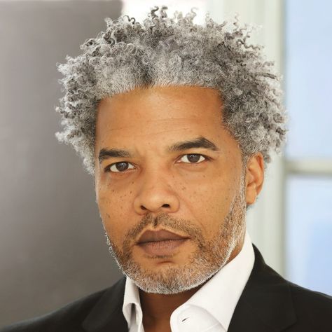 Grey Hair Black Man, Afro Haircuts, Hair Sponge, Grey Hair Wig, Black Men Haircut, Older Mens Hairstyles, Black Hair Cuts, Silver Haired Beauties, Old Man Fashion