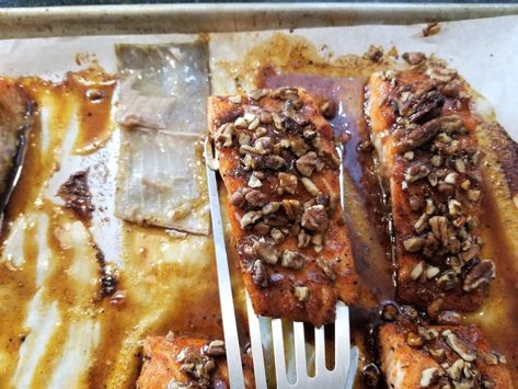 Maple, Honey and Pecan Salmon – Simply Sundays! Honey Pecan Salmon, Maple Pecan Salmon, Pecan Salmon, Broiled Salmon Recipes, Honey Glazed Salmon Recipe, Brown Sugar Glazed Salmon, Brown Sugar Salmon, Baked Teriyaki Salmon, Seared Salmon Recipes