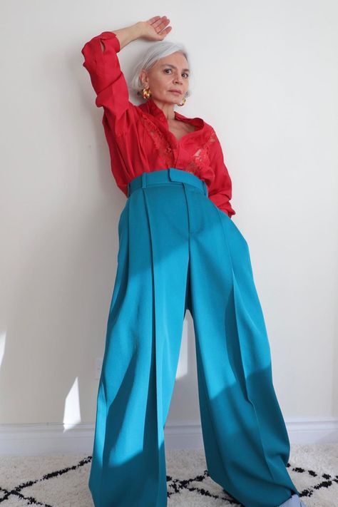 The Over-40 Women We Continually Turn to for Style Advice | Who What Wear UK Grace Ghanem, Grece Ghanem, How To Look Attractive, Shopping Queen, Color Blocking Outfits, Ageless Style, Colour Blocking, Older Fashion, Looks Street Style