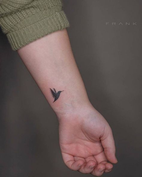 Hummingbird tattoo on the wrist. Hummingbird Tattoo Black, Tattoo Hummingbird, Small Hummingbird Tattoo, Wrist Bracelet Tattoo, Bird Tattoos For Women, Wrist Tattoos For Women, Hummingbird Tattoo, Tattoo Bracelet, Bird Tattoo