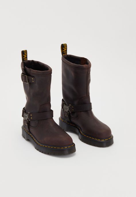 Dr. Martens ANISTONE HI UNISEX - Cowboystøvler - dark brown/mørkebrun - Zalando.no Biker Boots, Browning, Boots Outfit, Platform Boots, Dr. Martens, Dark Brown, Men's Shoes, Shoe Boots, Ankle Boots