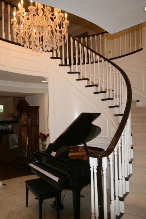 Spiral staircase, chandelier, baby grand piano! So cool! Piano Room Design, Grand Staircases, Piano Rooms, Baby Grand Piano, Luxury Mansions, Grand Pianos, Baby Grand Pianos, Chef's Kitchen, Piano Room